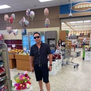 Meet your Posher, Victor